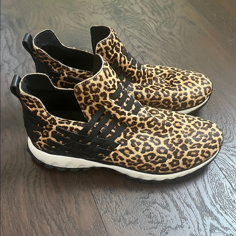 Cole Haan Grand Explore Leopard Chukka Shoes Size 8.5
